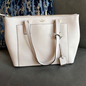KATE SPADE Purse in wonderful condition!
